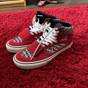 One of the coolest vans you can get ! Fear of God Vans Mountain Edition